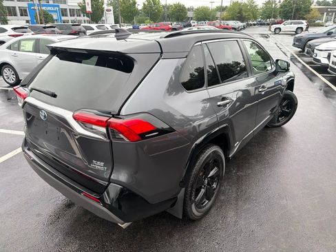 Used 2020 Toyota RAV4 XSE AWD/4WD image 5