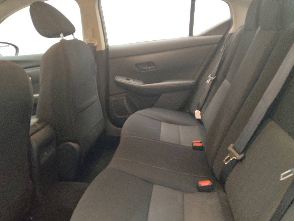 Used 2024 Nissan Sentra SV FWD image 18