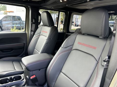 New 2026 Jeep Wrangler Unlimited Rubicon image 14