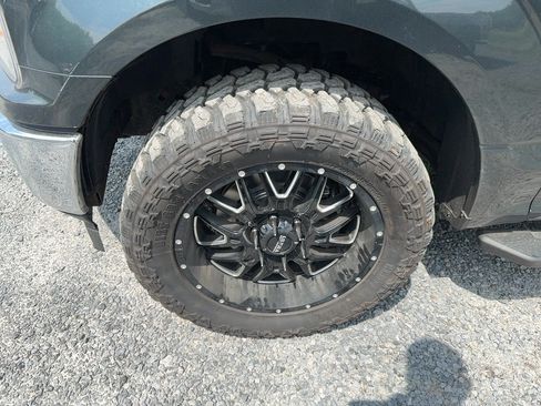 Used 2018 Ford F150 XLT w/ Equipment Group 302A Luxury AWD/4WD image 3