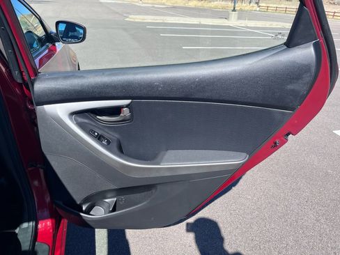 Used 2013 Hyundai Elantra Limited w/ Technology Pkg image 21