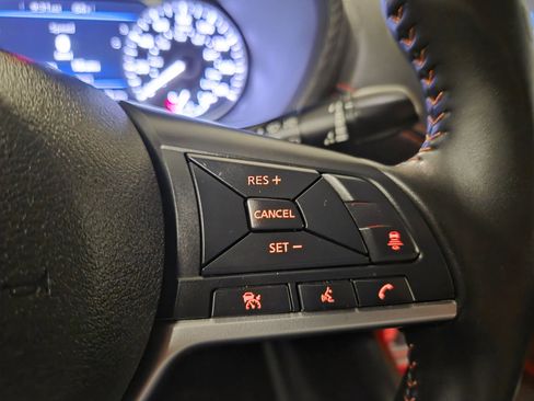 Used 2025 Nissan Sentra SR image 19