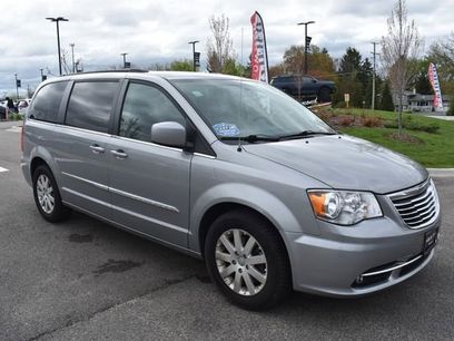 Used 2016 Chrysler Town & Country Touring