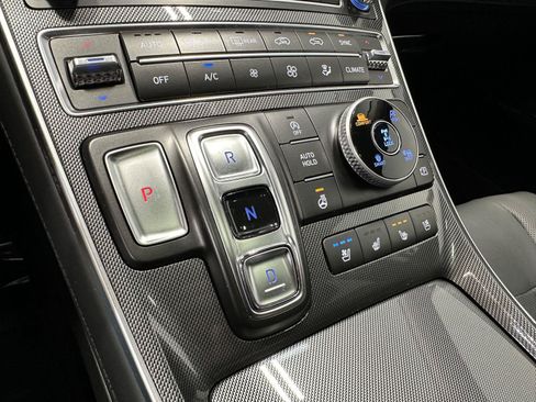 Certified 2023 Hyundai Santa Fe Limited AWD/4WD image 28