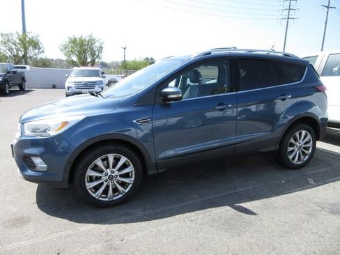 Used 2018 Ford Escape Titanium FWD image 1