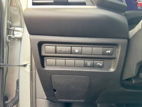 Used 2025 Mitsubishi Outlander SE AWD/4WD image 19