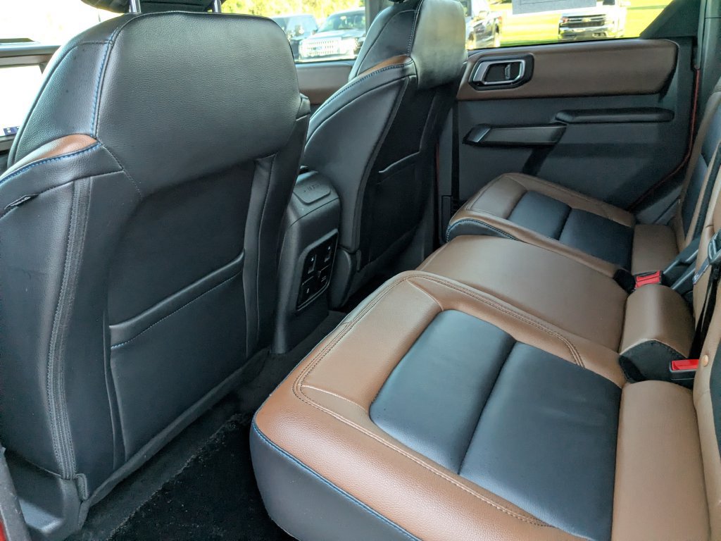 Used 2024 Ford Bronco Outer Banks AWD/4WD image 27