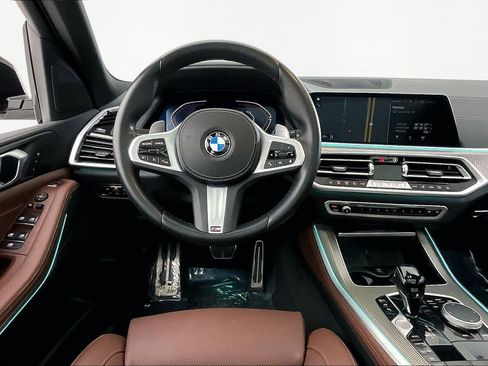 Used 2023 BMW X5 xDrive40i w/ M Sport Package AWD/4WD image 8