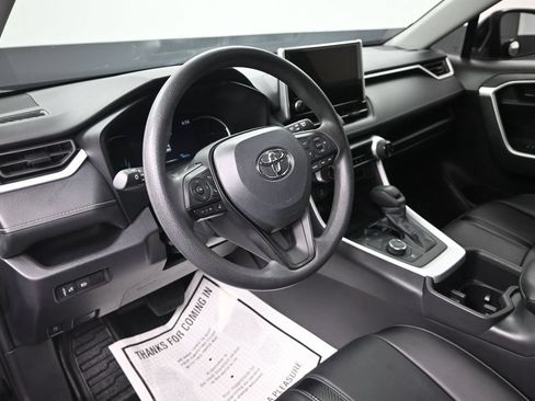 Used 2024 Toyota RAV4 LE AWD/4WD image 13