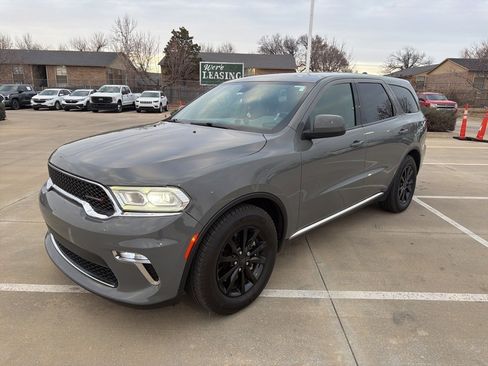Used 2021 Dodge Durango SXT w/ 3rd Row Seating Group image 3