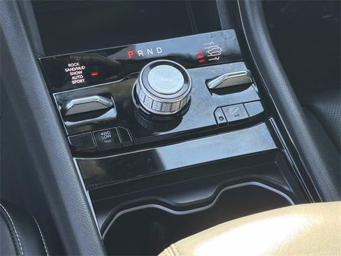 Used 2023 Jeep Grand Cherokee Overland w/ Luxury Tech Group IV image 17