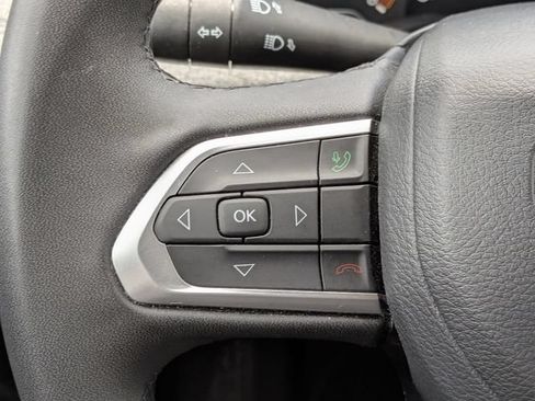 Used 2024 Jeep Compass Latitude AWD/4WD image 23