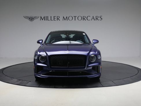 Certified 2025 Bentley Flying Spur Plug-In Hybrid image 8