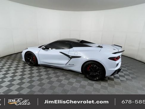Used 2024 Chevrolet Corvette Z06 w/ Battery Protection Package image 7