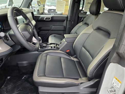 New 2026 Ford Bronco Outer Banks AWD/4WD image 18