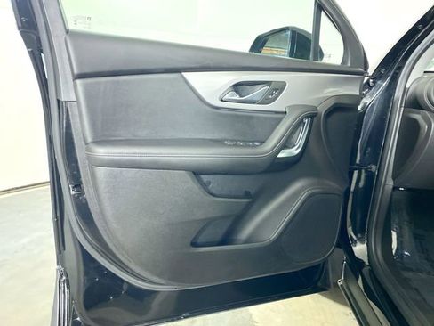 Used 2023 Chevrolet Blazer LT image 18