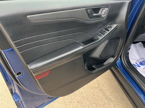 Used 2023 Ford Escape Active FWD image 25