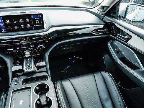 Used 2025 Acura MDX w/ Technology Package image 15