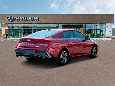 New 2025 Hyundai Elantra Limited image 7