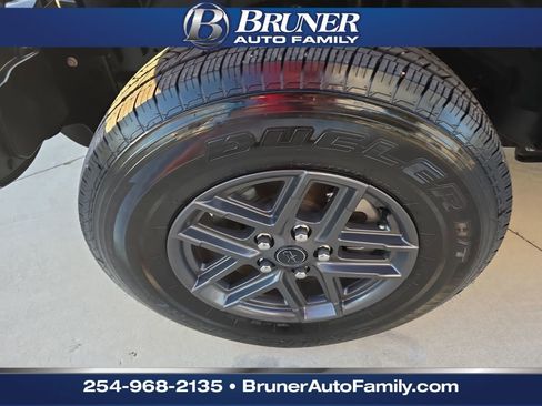 Used 2024 Jeep Gladiator Sport image 5