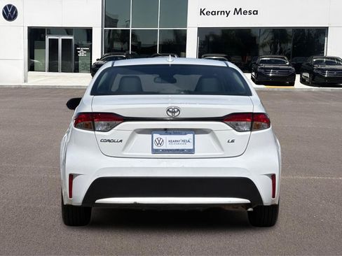 Used 2022 Toyota Corolla LE image 5