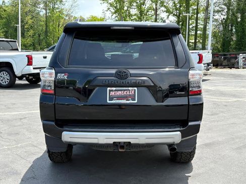 Used 2024 Toyota 4Runner TRD Off-Road Premium w/ Moonroof Package AWD/4WD image 29