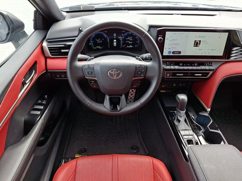 Certified 2025 Toyota Camry XSE AWD/4WD image 13