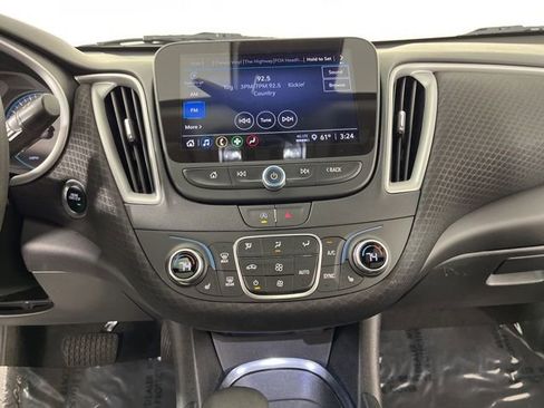 Used 2024 Chevrolet Malibu LT image 25