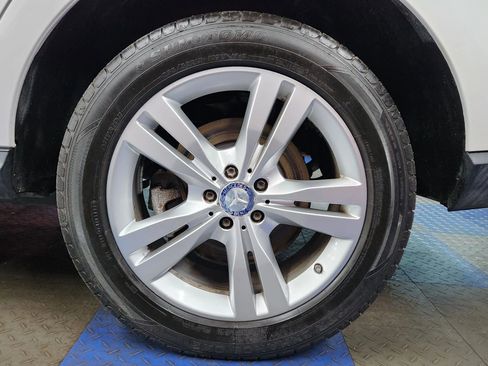 Used 2015 Mercedes-Benz ML 350 ML 350 4MATIC Sport Utility 4D w/ Premium 1 Package image 65