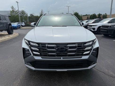 Used 2025 Hyundai Tucson Limited AWD/4WD image 8