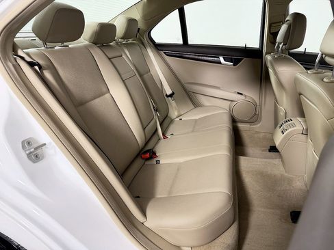 Used 2014 Mercedes-Benz C 300 4MATIC Sedan image 32