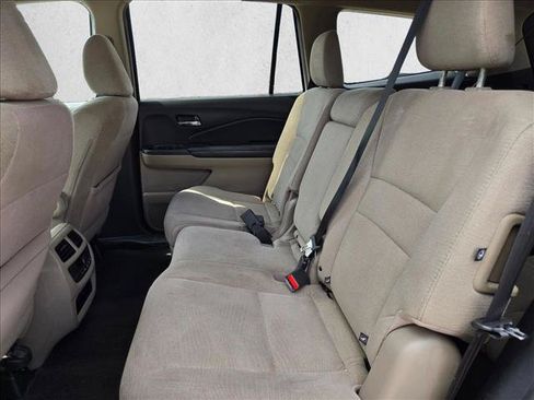 Used 2016 Honda Pilot EX image 16