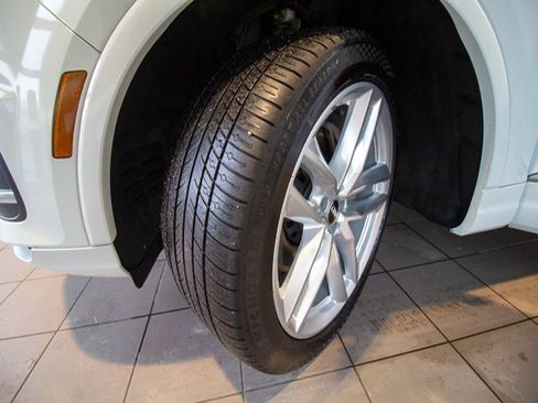 Used 2018 Audi Q7 3.0T Prestige image 24