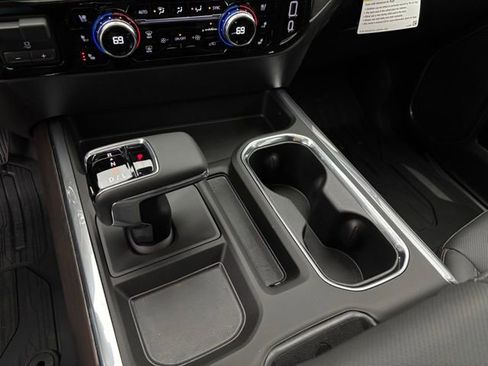 New 2026 GMC Sierra 1500 SLT AWD/4WD image 27