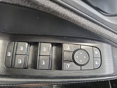 Used 2023 Nissan Rogue SV FWD image 30