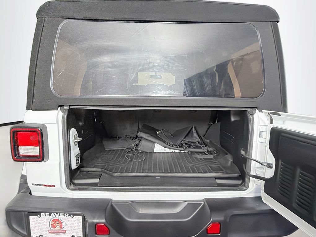 Used 2021 Jeep Wrangler Unlimited Rubicon AWD/4WD image 26