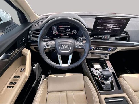 Used 2021 Audi Q5 2.0T Premium Plus w/ Premium Plus Package AWD/4WD image 6