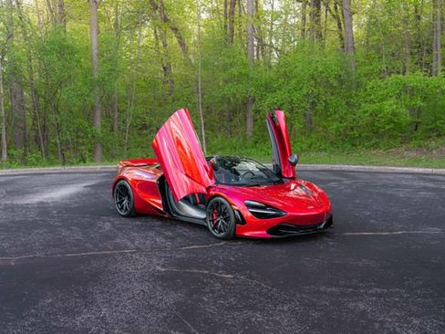 Used 2021 McLaren 720S Performance RWD image 33