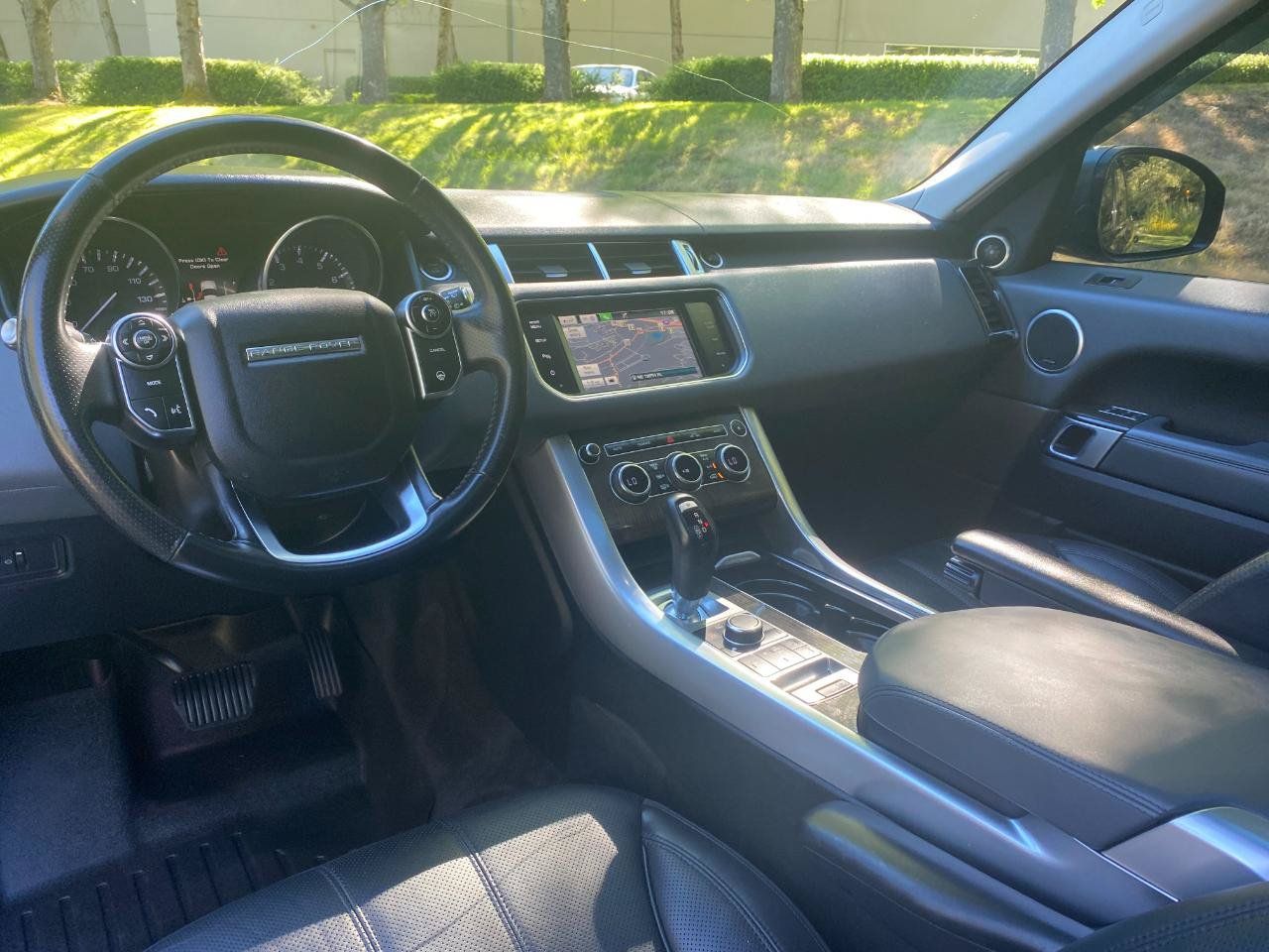 Used 2015 Land Rover Range Rover Sport HSE AWD/4WD image 14