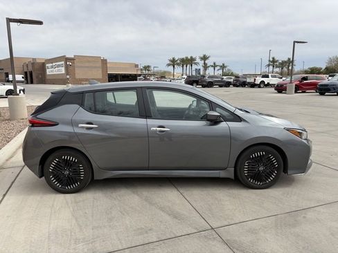 Used 2025 Nissan Leaf SV Plus image 5