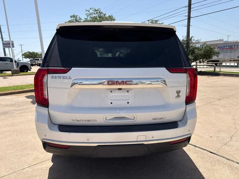 Used 2023 GMC Yukon SLT w/ SLT Premium Package AWD/4WD image 6