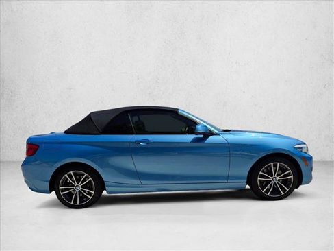Used 2019 BMW 230i Convertible w/ Premium Package RWD image 4