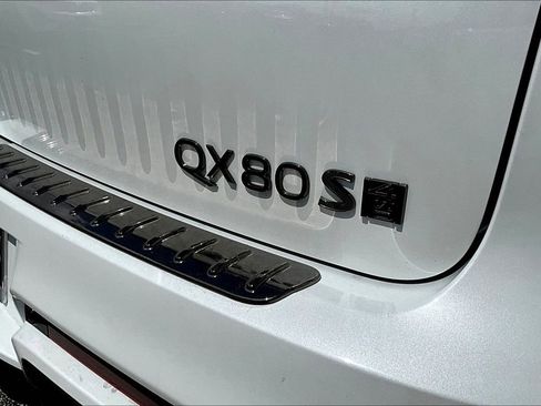 New 2026 INFINITI QX80 4WD w/ Sport Exterior Package image 45