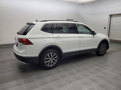 Used 2020 Volkswagen Tiguan SE AWD/4WD image 10