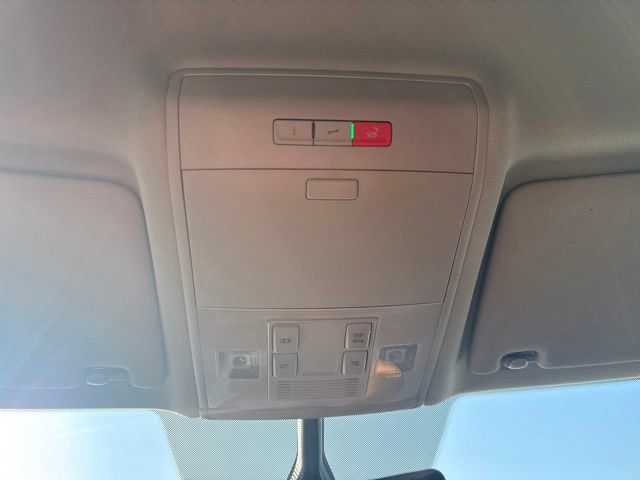 Used 2023 Volkswagen Atlas SE AWD/4WD image 26