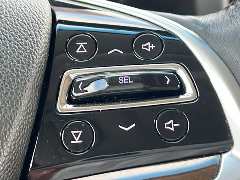 Used 2018 Cadillac Escalade 2WD image 21