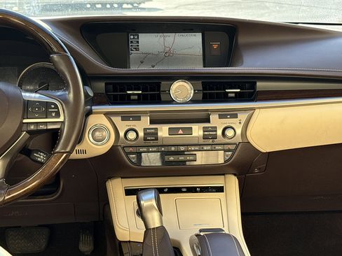 Used 2017 Lexus ES 350 image 30