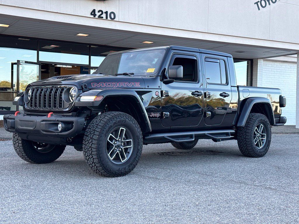 Used 2025 Jeep Gladiator Mojave AWD/4WD image 4