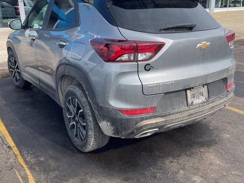 Used 2023 Chevrolet TrailBlazer ACTIV w/ Convenience Package image 2