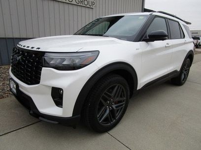 New 2026 Ford Explorer ST-Line w/ ST-Line Street Pack